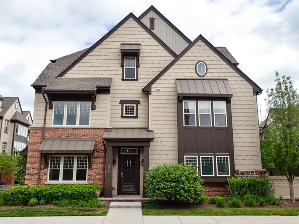 624 Parkside Ct, Libertyville, IL 60048
