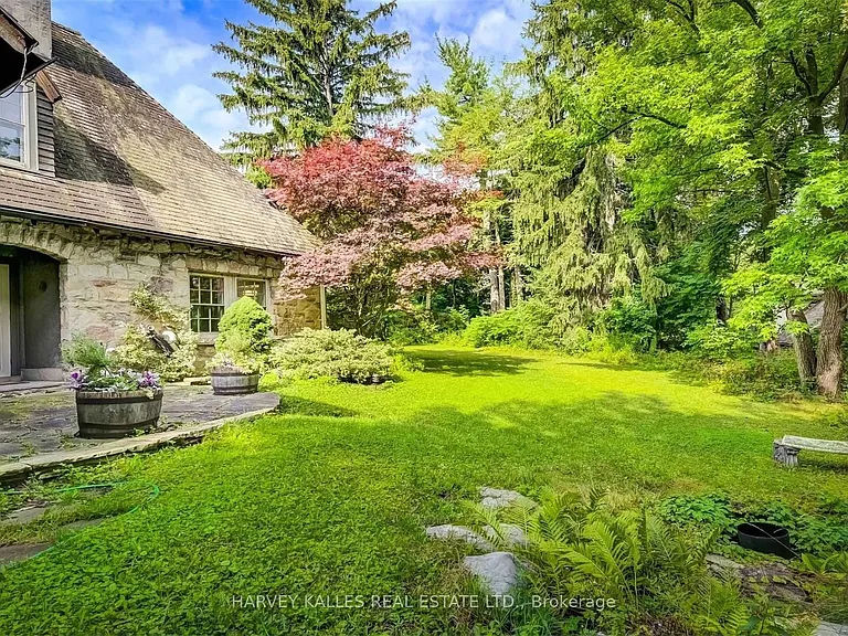 23 Donwoods Dr — Photo 28
