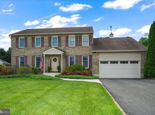 604 Langwater Dr, Newark, DE 19711
