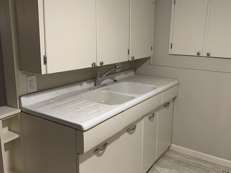 70 Lyman Street 5 70 Lyman St South Hadley MA Zillow