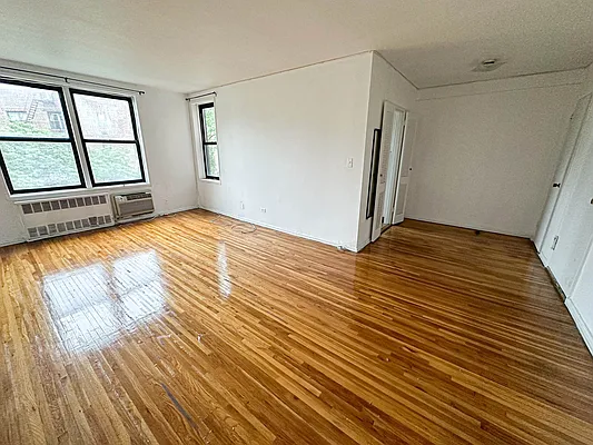 Rented by Showcase Realty | media 3