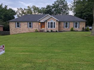 293 Dublin Cir, Louisville, KY 40229
