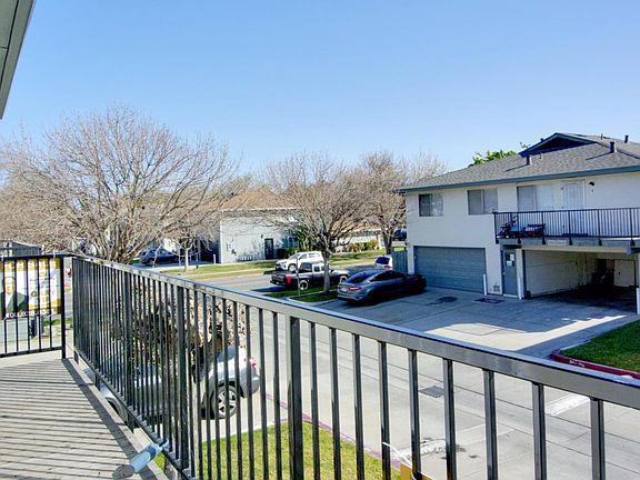 5th image of 5506 Spinnaker Dr APT 4