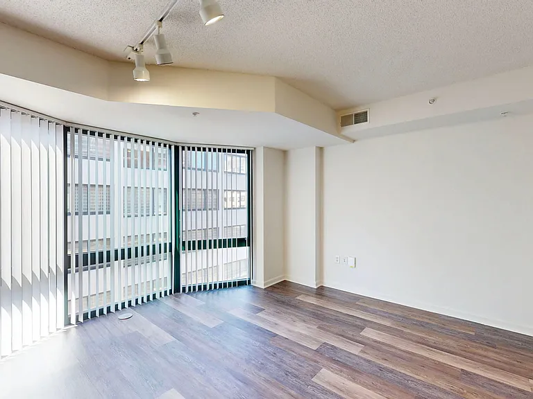 1301 Thomas Circle — Photo 49