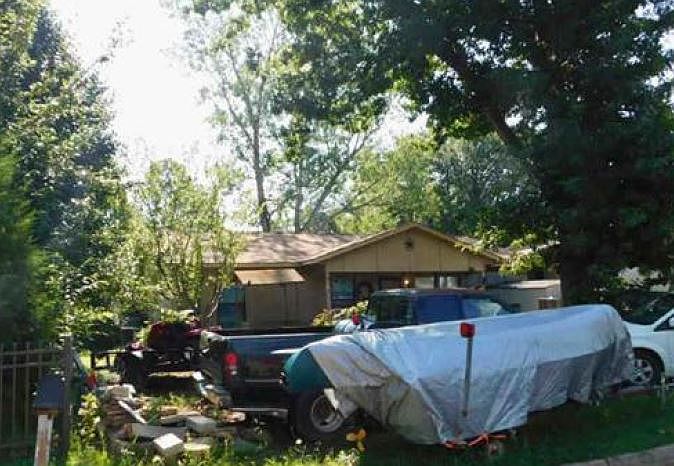 1st image of 321 S 41st St