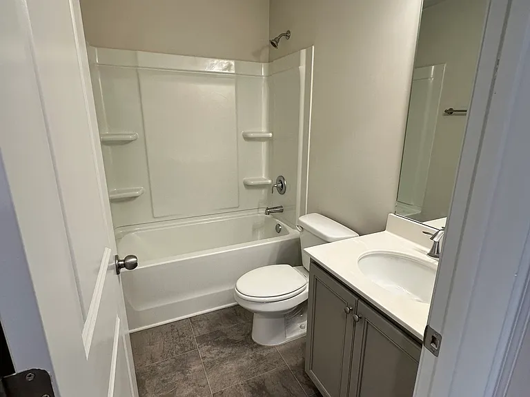 115 Buckingham Ln — Photo 21