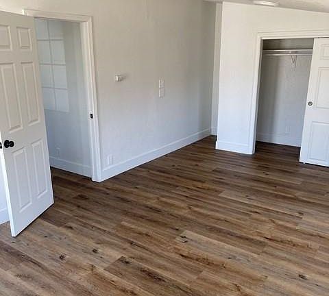 3rd image of 4762 E Lyell Ave