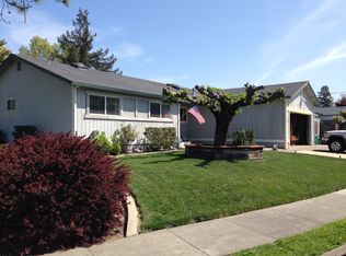 2755 Navajo St, Santa Rosa, CA 95403