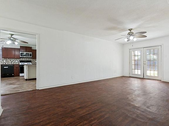 3rd image of 1407 Judy Dr