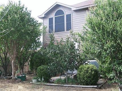 2nd image of 1628 Falcon Dr