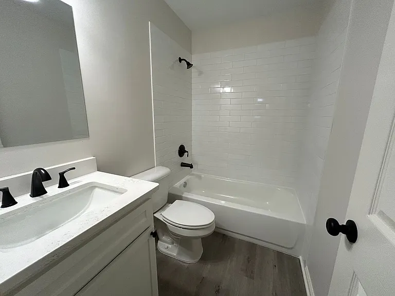 1154 S. Washington Ave. — Photo 8