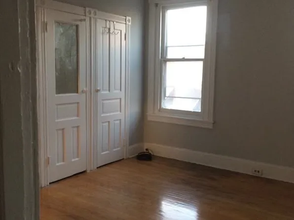 406 N Salford St, Philadelphia, PA 19151