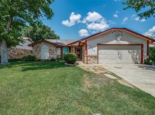3725 Greenstone Dr, Fort Worth, TX 76137