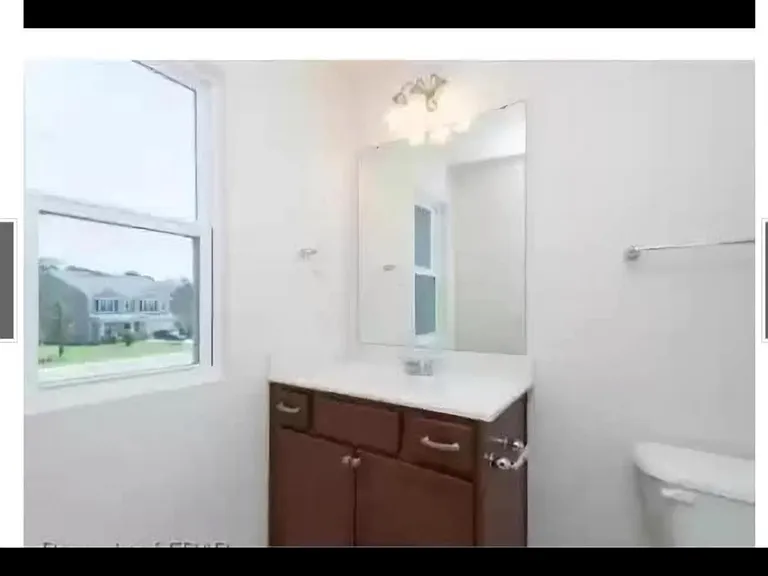 140 Chownings Dr — Photo 10