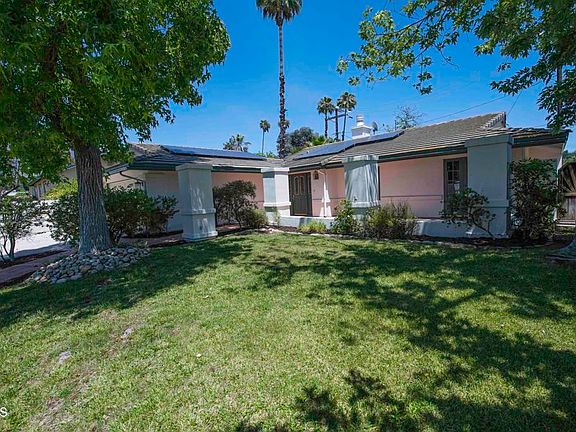 3rd image of 206 S Carrillo Rd