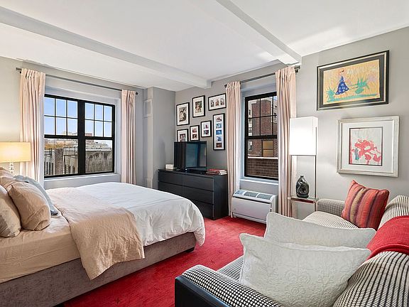 5th image of 200 E 16th St APT 8L