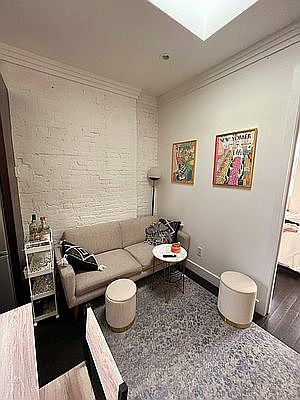4th image of 611 E 11th St #6F