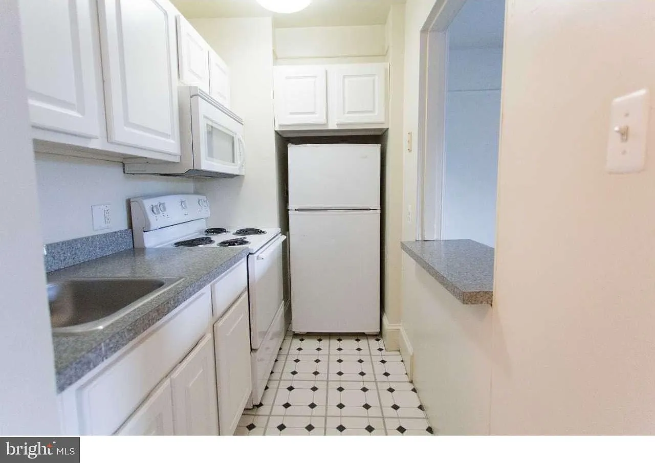 1 bed, 521 sqft, $1,605 — Photo 4