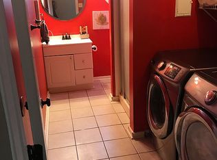 9007 Raintree Dr, Louisville, KY 40220