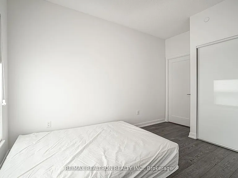 275 Village Green Sq #3315 — Photo 24