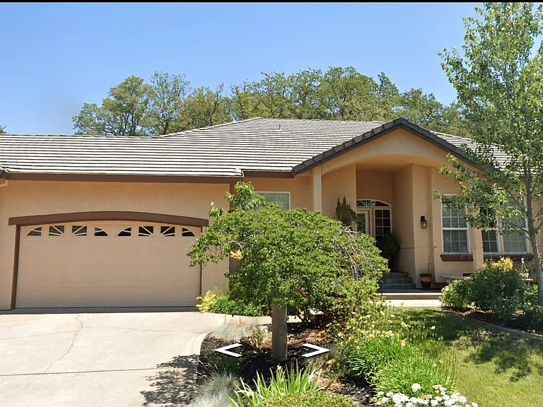 3731 Clinton Way — Photo 1