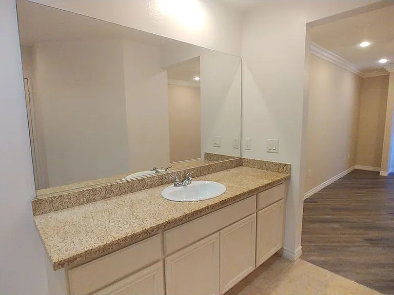Almeria Townhomes — Photo 52