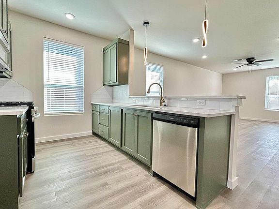 4th image of 16305 Villa Valeria Way