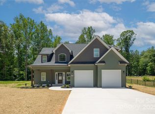 5009 Oconee Dr, Stanley, NC 28164