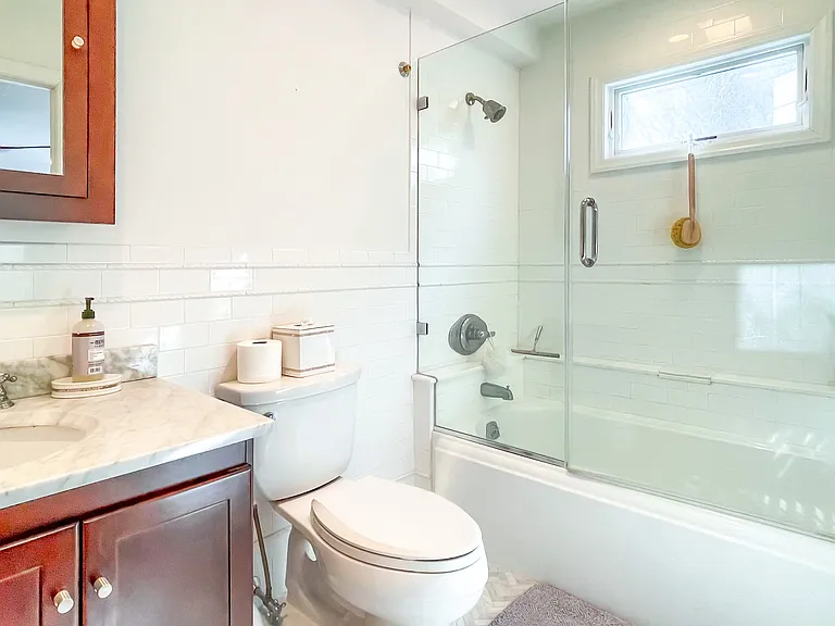 20 Hubbard Ln #106 — Photo 19