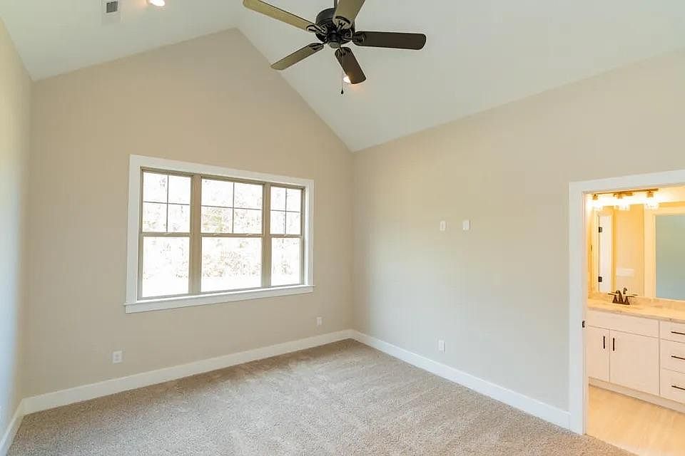 1st image of 107 Willowbrook Dr