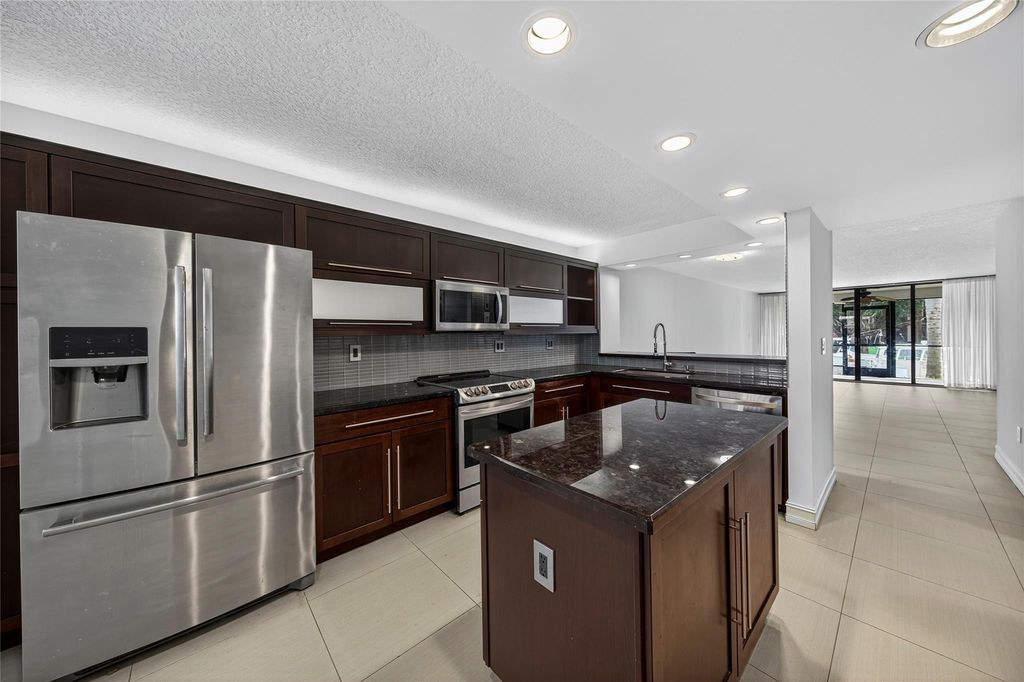 1100 SE 5TH Court #53, photo 2