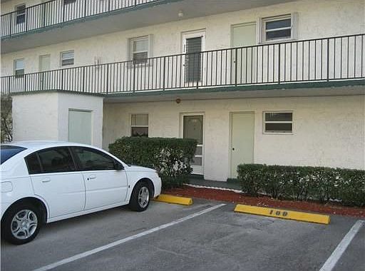 4th image of 721 Lori Dr APT 111