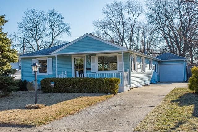 1st image of 104 N Tuxedo Dr
