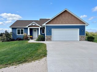 N6438 Triple T Rd, Mount Calvary, WI 53057