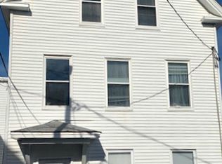 215 Notre Dame Ave APT 1, Manchester, NH 03102