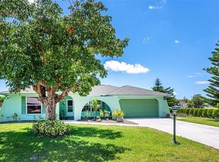 938 Charlemagne Blvd, Naples, FL 34112