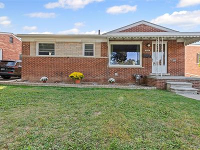 29243 Boston St, Saint Clair Shores, MI, 48081