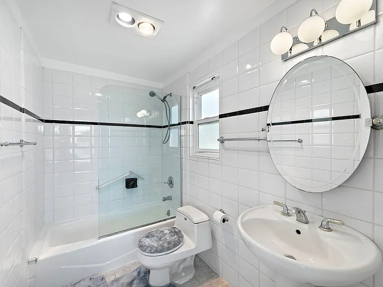 1707 W Balboa Blvd — Photo 19