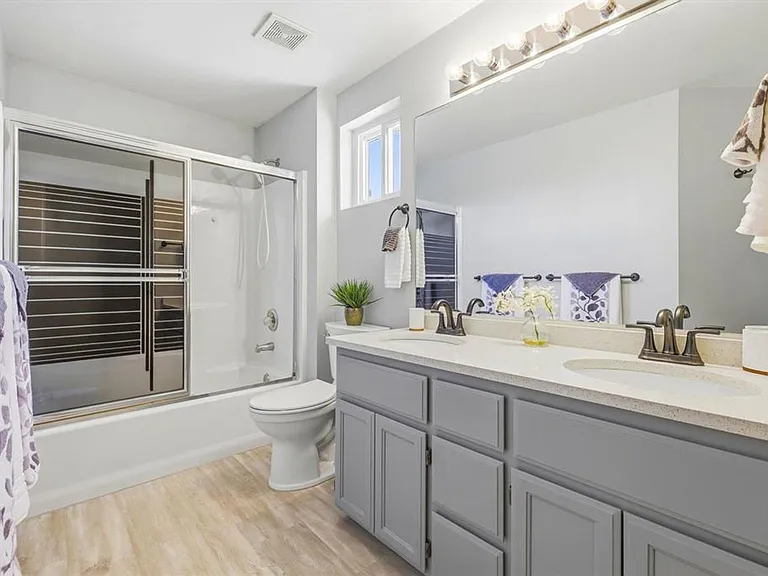 2915 Sonoran Ct — Photo 34