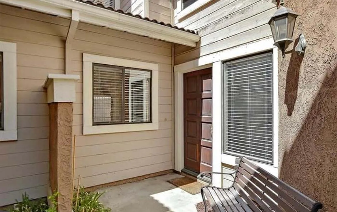 3 bed, 1601 sqft, $3,400 — Photo 2