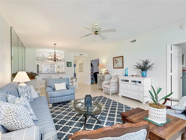 725 Saratoga Cir #A-101 — Photo 17