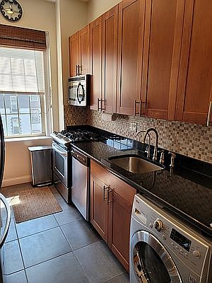2nd image of 83-09 Talbot St #5E