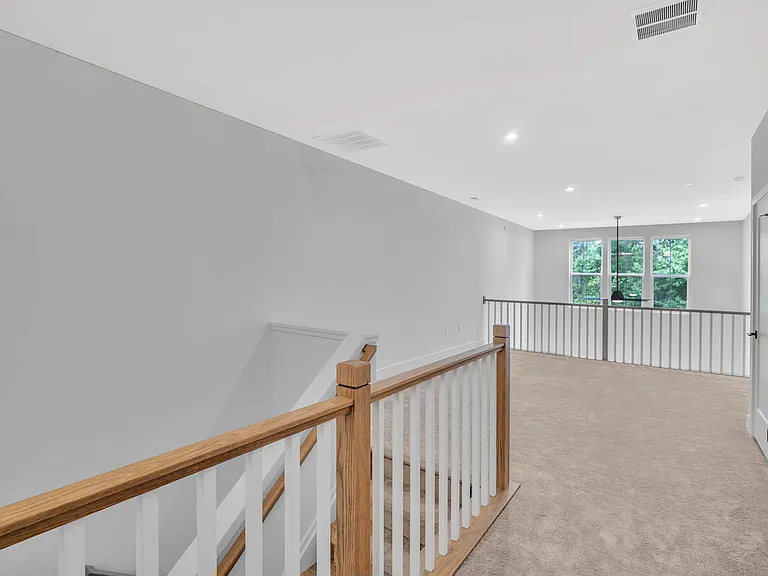 10208 Donatello Dr — Photo 13