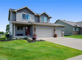 116 4th St NW, Bondurant, IA 50035