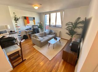 229 E 13th St #8A, New York, NY 10003