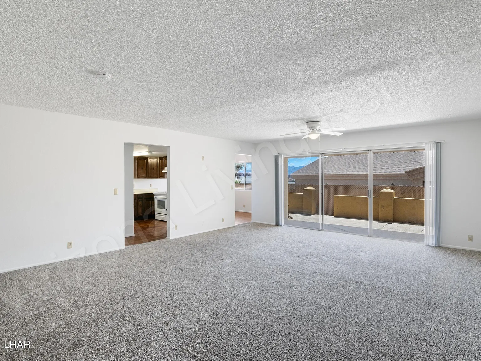 3 bed, 1.5 bath, 1494 sqft, $1,375 — Photo 3