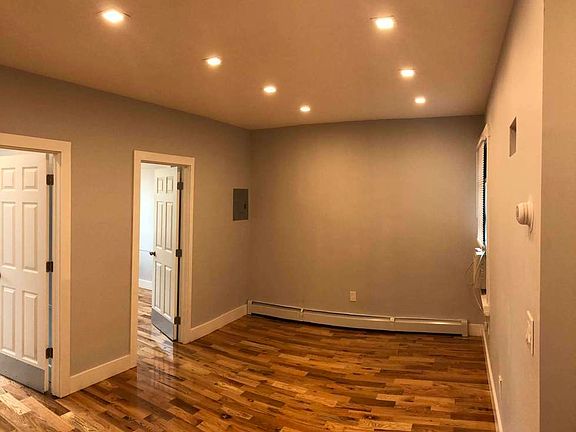 2nd image of 113-39 Farmers Blvd #2F