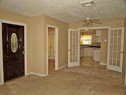 3rd image of 1307 Betty Ln