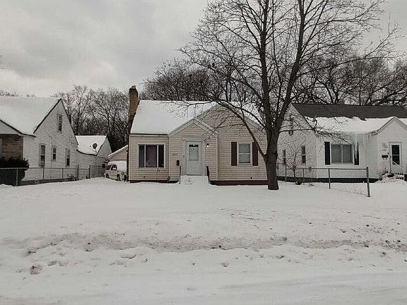 2nd image of 2925 Park St