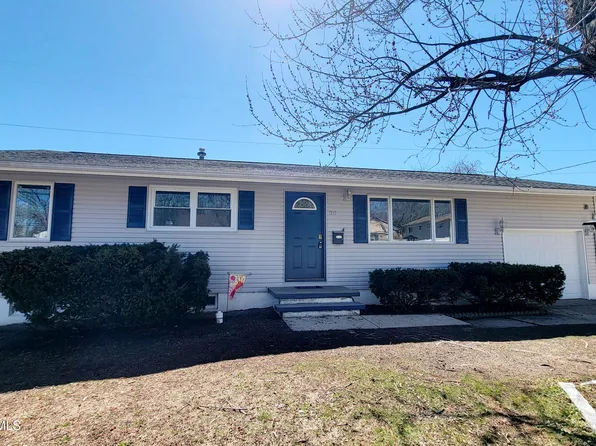 30 Bryant Drive, Jackson, NJ 08527